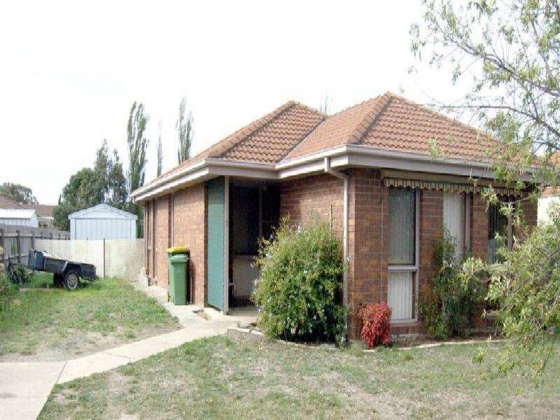 2 Katjusha Court, Pakenham VIC 3810