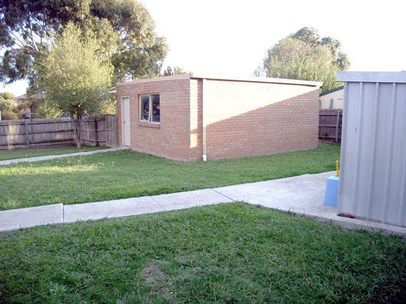 51 Barrington Drive, Pakenham VIC 3810