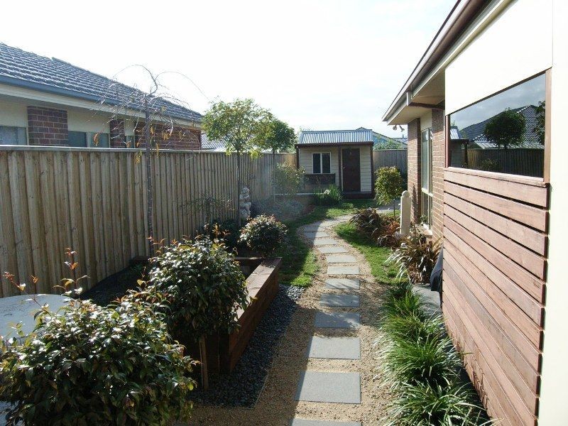 18 Banjo Patterson Drive, Pakenham VIC 3810