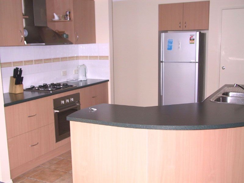 12 Latrobe Avenue, Pakenham VIC 3810