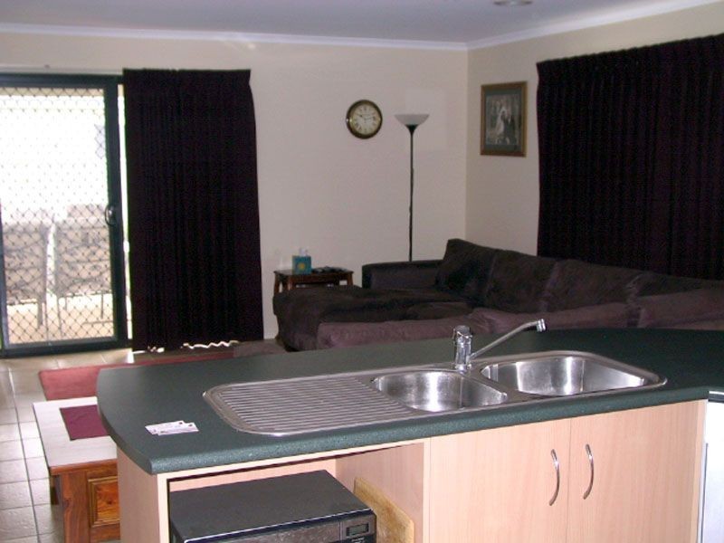 12 Latrobe Avenue, Pakenham VIC 3810