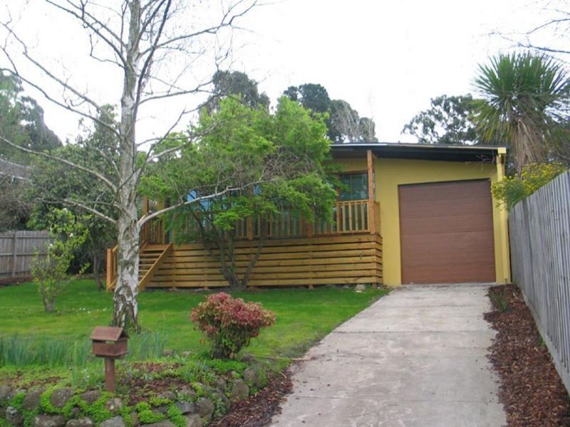 11 Gardenia Street, Pakenham VIC 3810