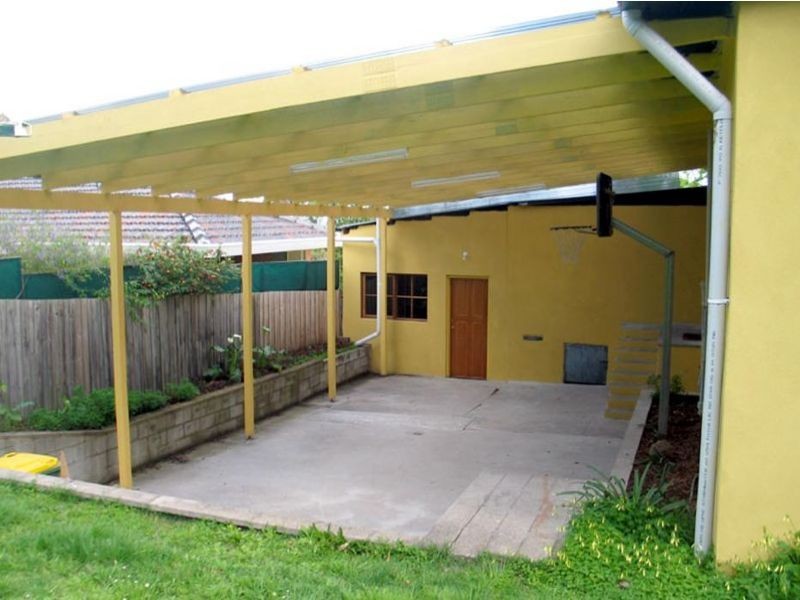 11 Gardenia Street, Pakenham VIC 3810