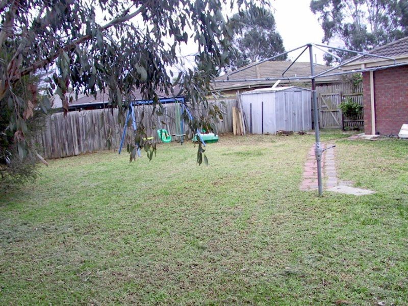 39 Barrington Drive, Pakenham VIC 3810