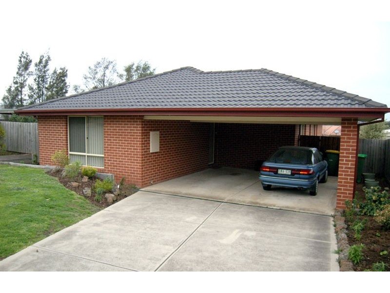 1 Paramount Way, Pakenham VIC 3810
