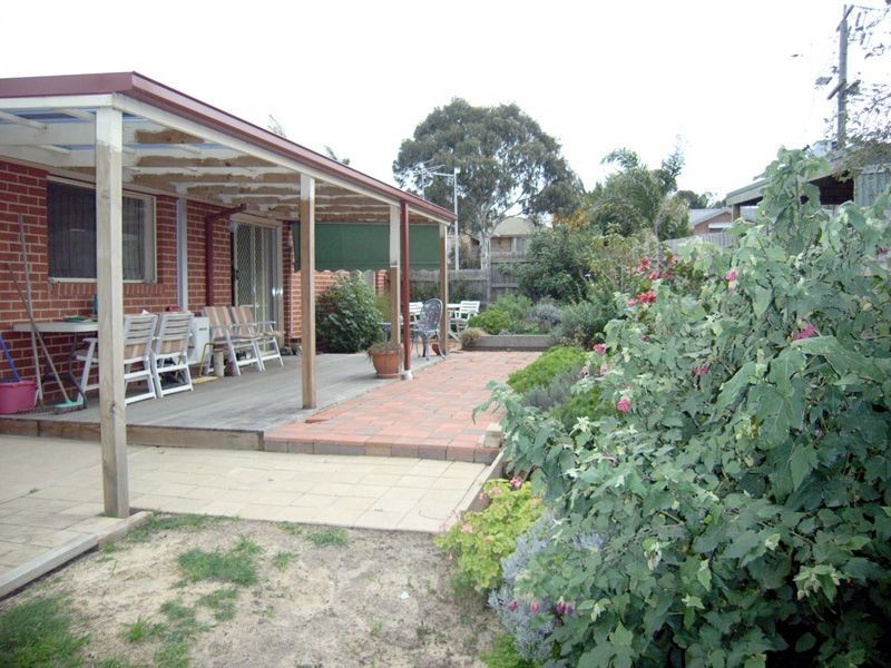 1 Paramount Way, Pakenham VIC 3810