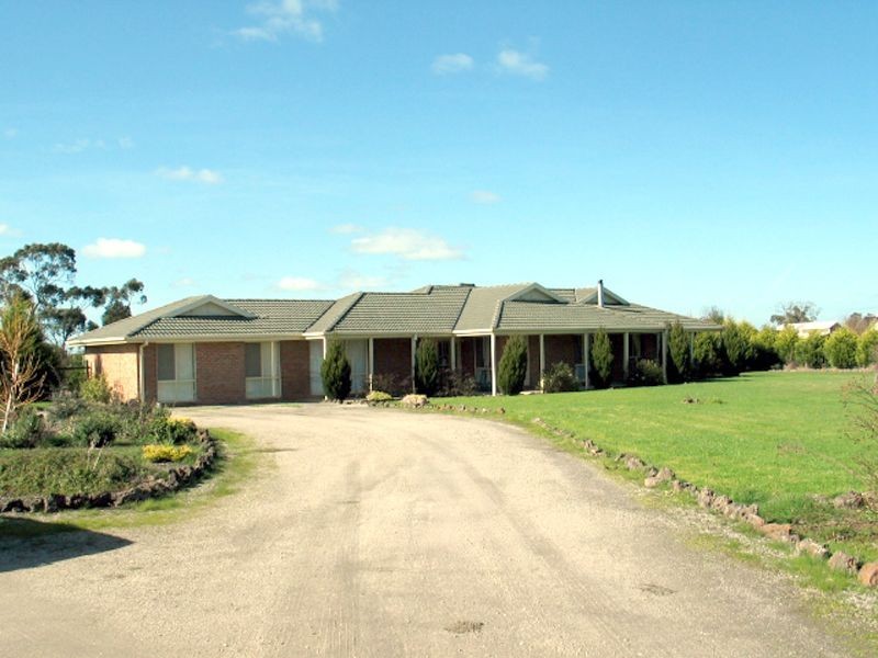 40 Ryan Road, Pakenham VIC 3810