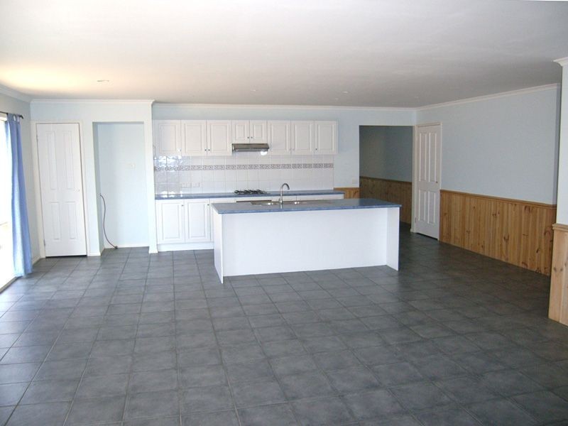 15 Jamie Court, Pakenham VIC 3810