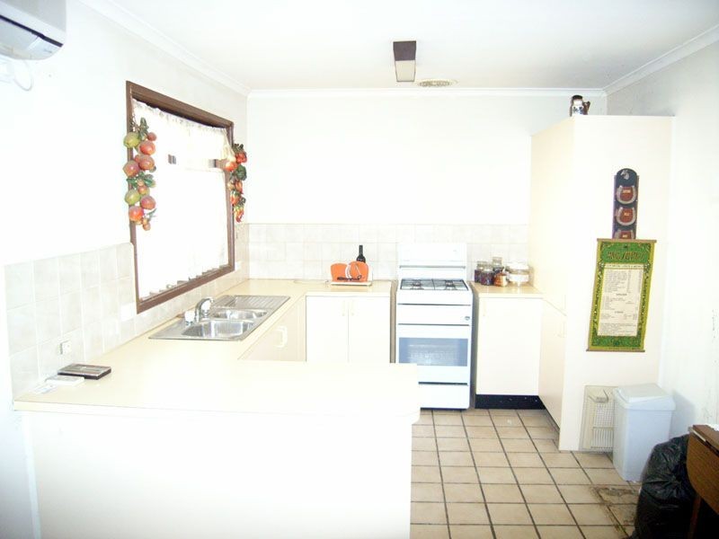 2/2 Tania Court, Pakenham VIC 3810