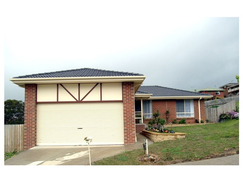 21 Shetland Court, Pakenham VIC 3810