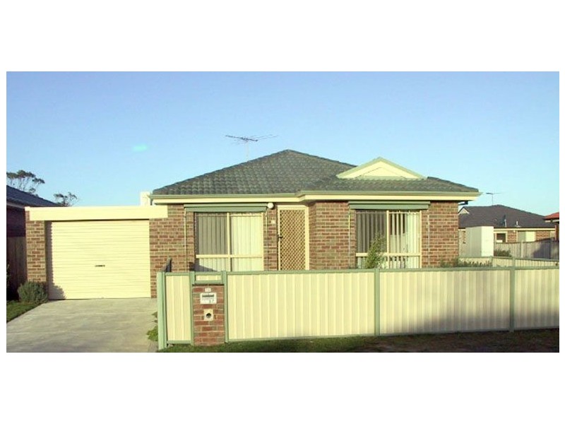 1/37 King Street, Pakenham VIC 3810