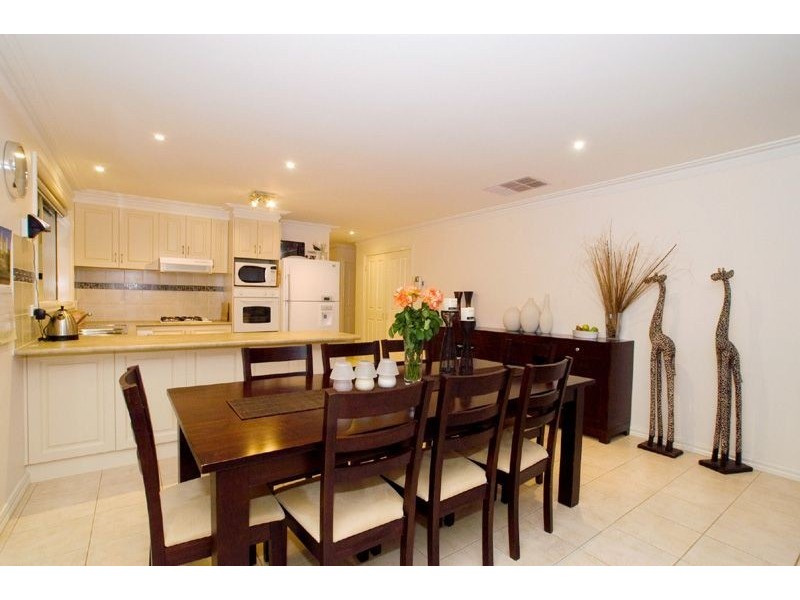 34 Shetland Court, Pakenham VIC 3810