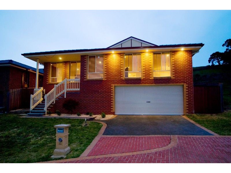 34 Shetland Court, Pakenham VIC 3810