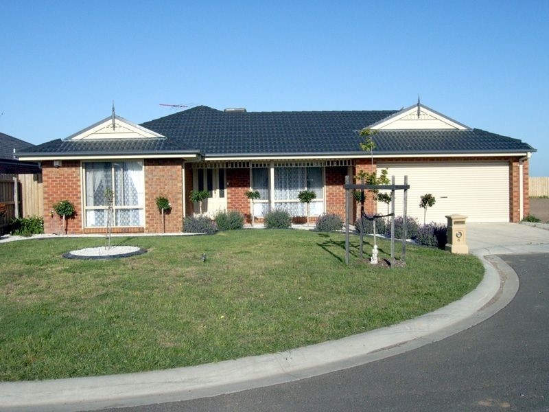 4 Toorang Court, Pakenham VIC 3810