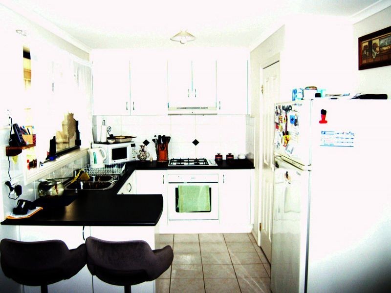 21 Riviera Drive, Pakenham VIC 3810