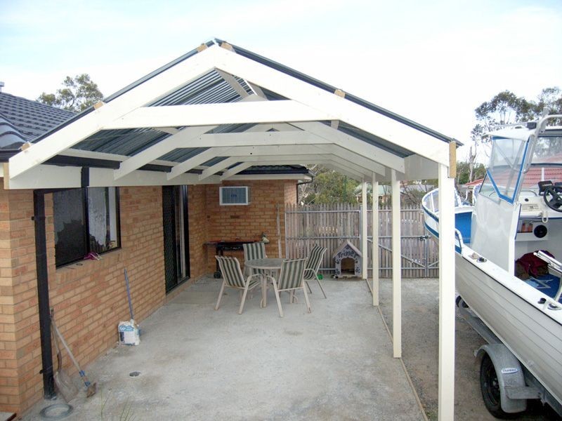 21 Riviera Drive, Pakenham VIC 3810