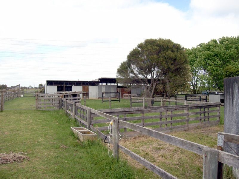 350 Sand Road, Longwarry VIC 3816