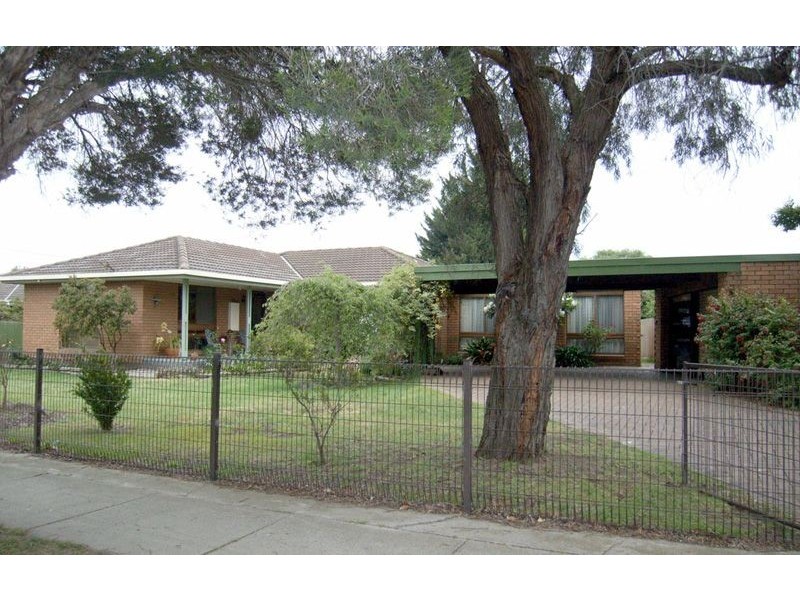 1 Rosalie Court, Pakenham VIC 3810