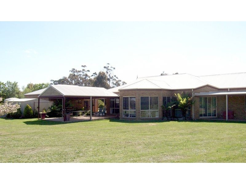 22 Meeking Drive, Pakenham VIC 3810