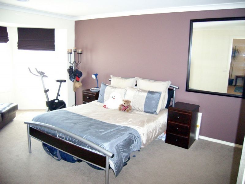 4 Renlik Court, Pakenham VIC 3810