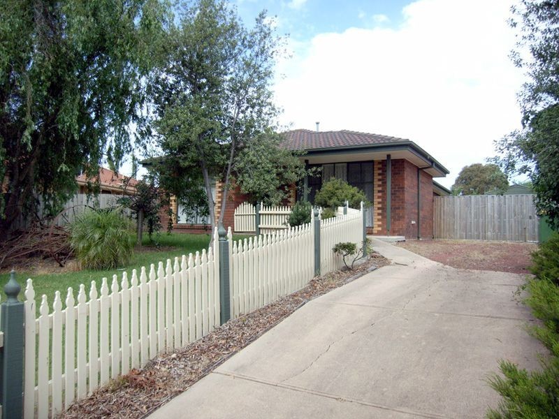 36 Meeking Drive, Pakenham VIC 3810