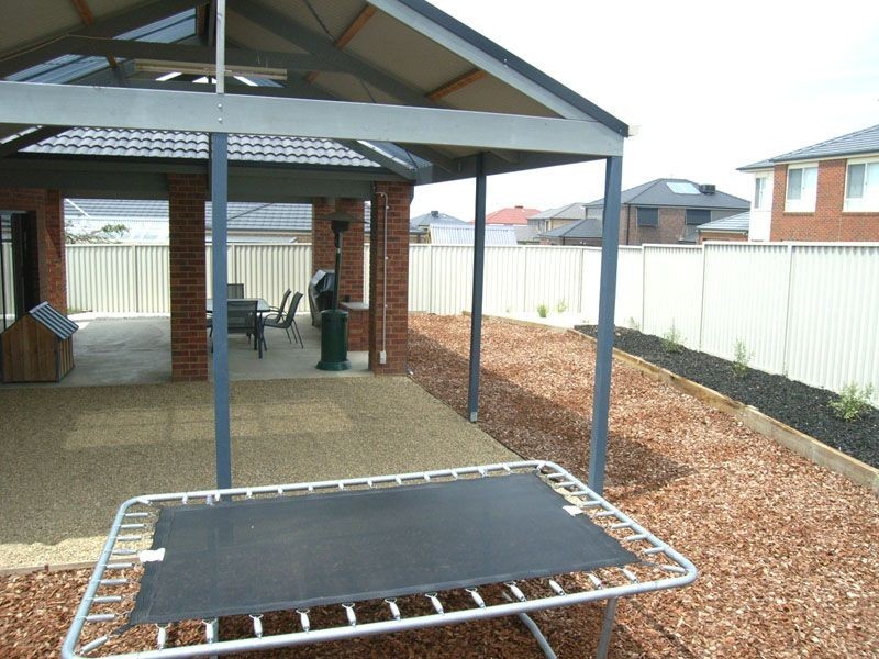 7 Yarra Close, Pakenham VIC 3810