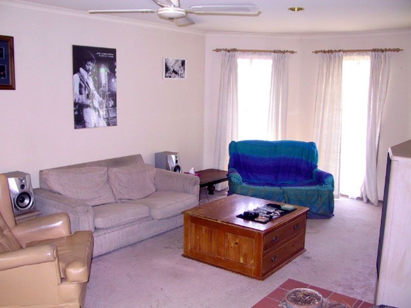 9 Nabilla Court, Pakenham VIC 3810