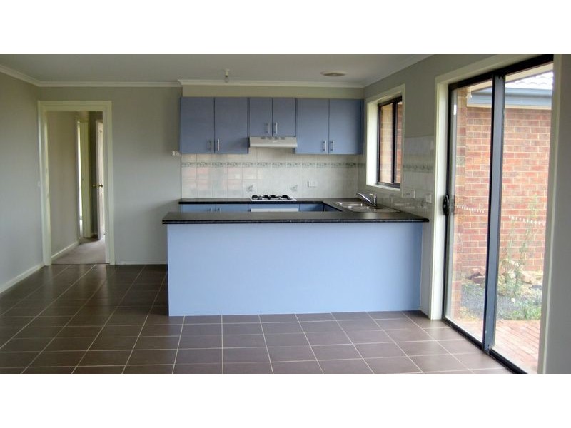33 Meaby Drive, Pakenham VIC 3810