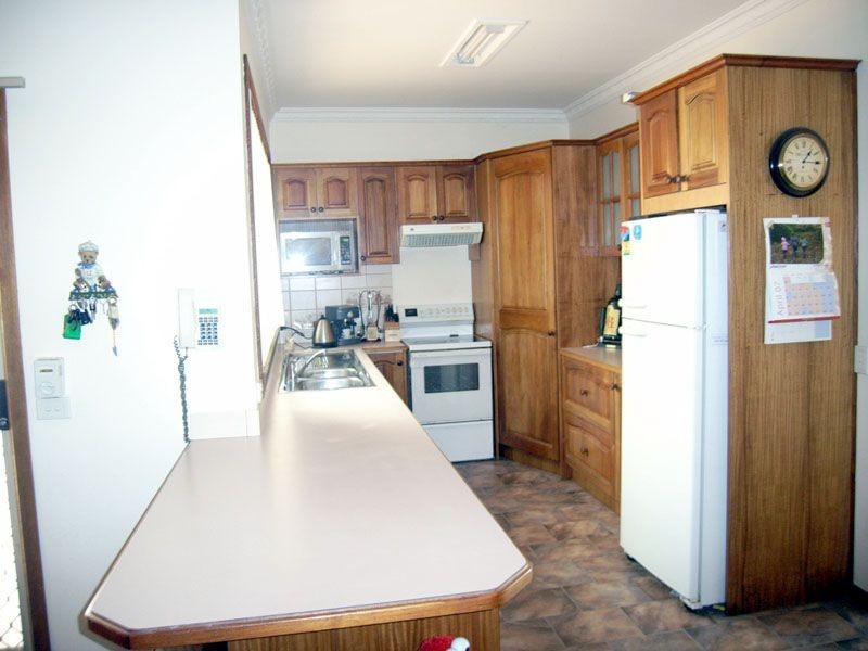 10 McNamara Court, Pakenham VIC 3810