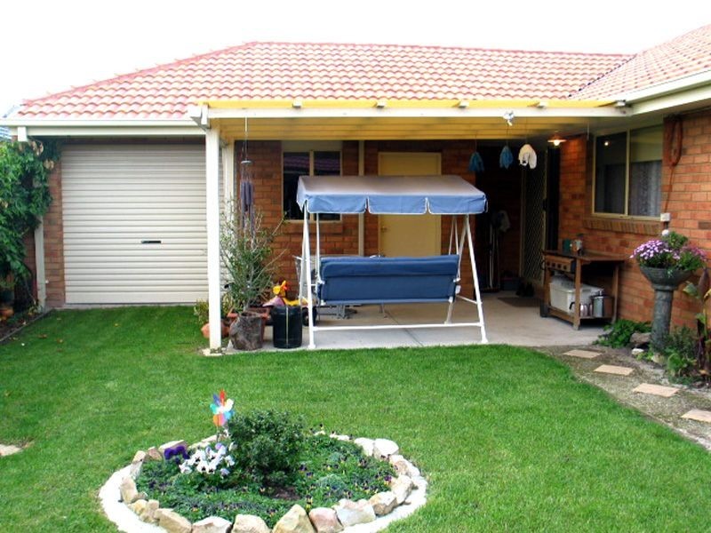12 Storey Drive, Pakenham VIC 3810