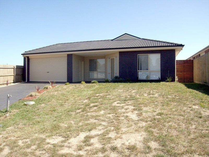 14 Natanya Drive, Pakenham VIC 3810