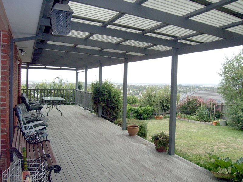 4 Ayr Court, Pakenham VIC 3810