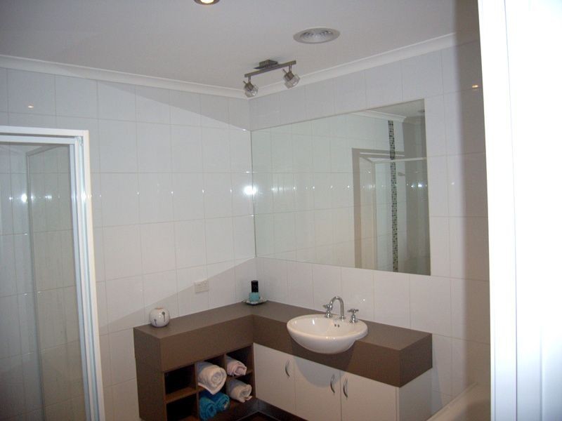 5A Thomas Street, Pakenham VIC 3810