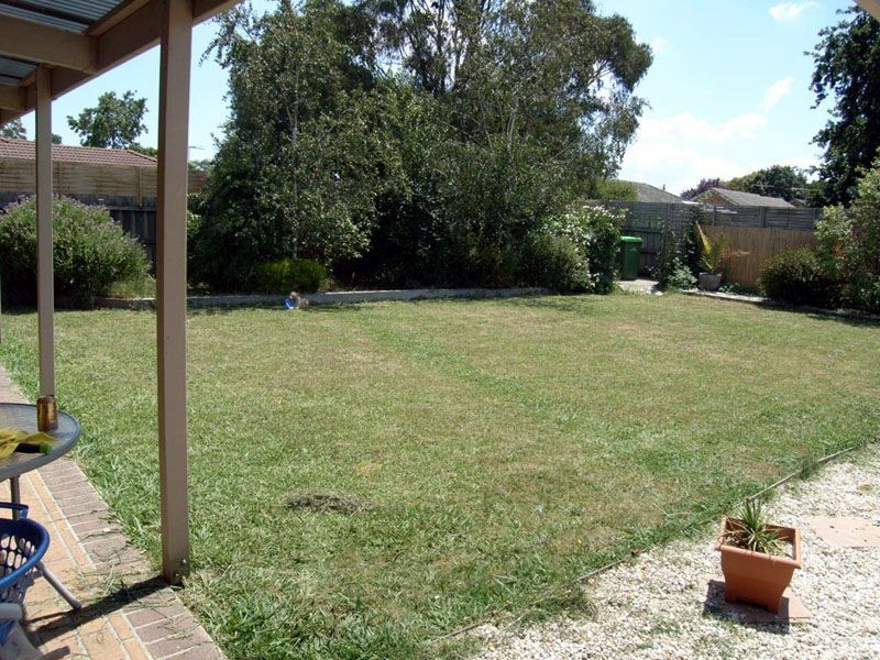 5 Holt Place, Pakenham VIC 3810