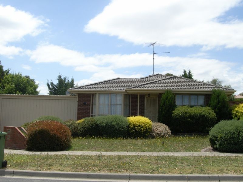 25 Kennedy Road, Pakenham VIC 3810