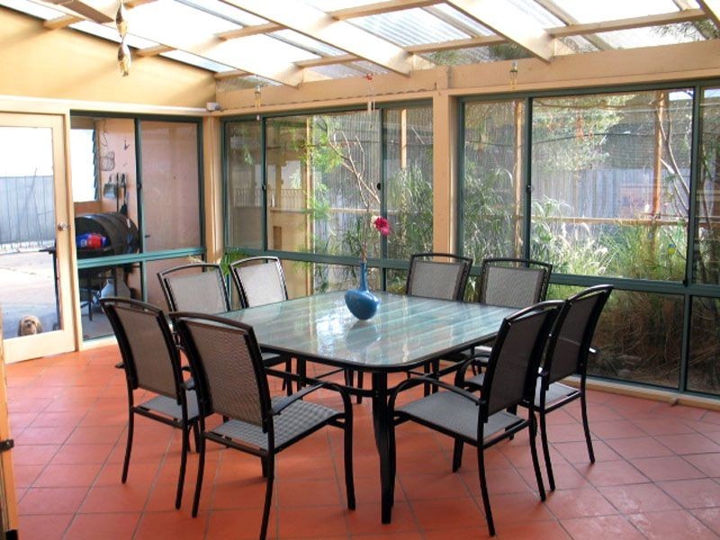 18 Kingston Avenue, Pakenham VIC 3810