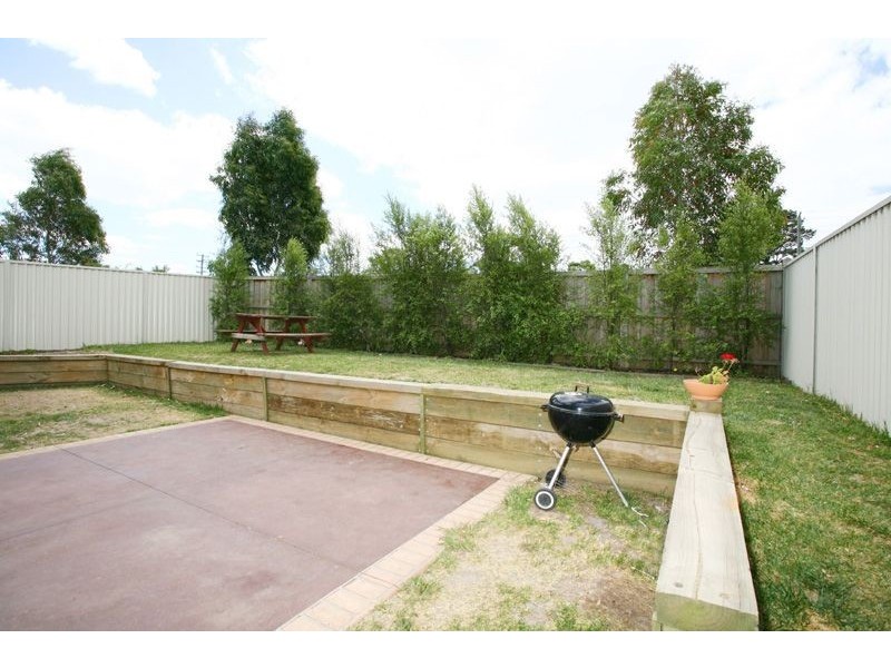 32 St. Leonard Way, Pakenham VIC 3810