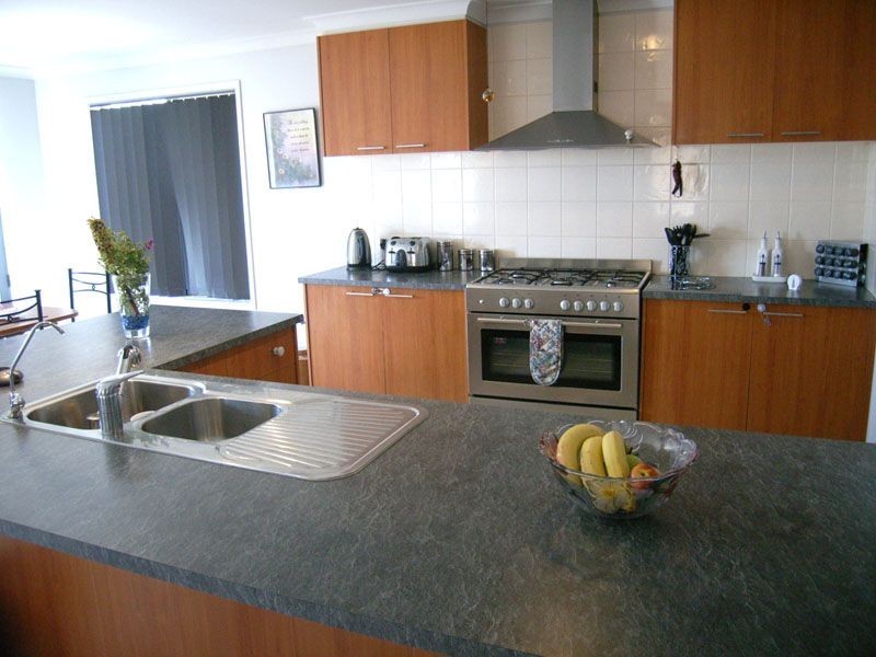 21 Barwon Drive, Pakenham VIC 3810