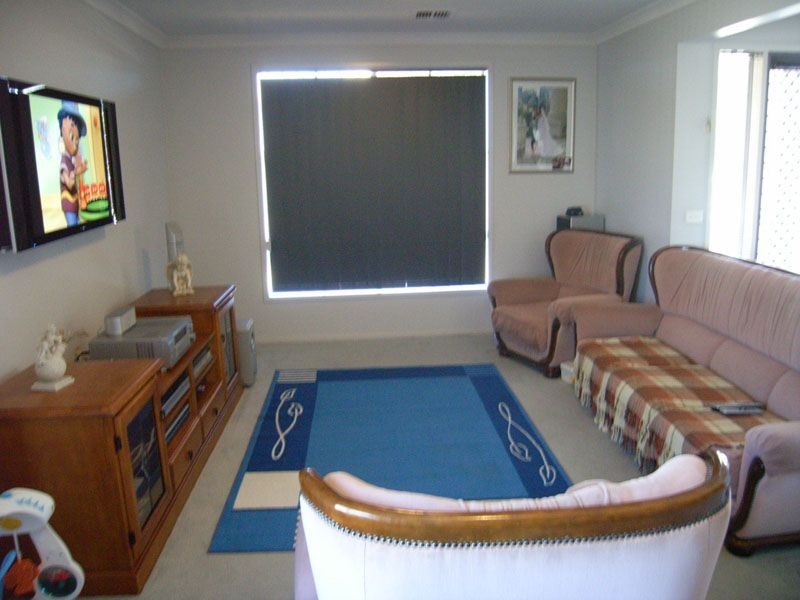 21 Barwon Drive, Pakenham VIC 3810