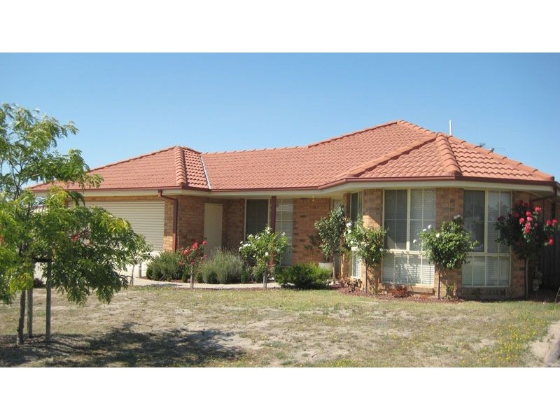 14 Mason Mews, Pakenham VIC 3810