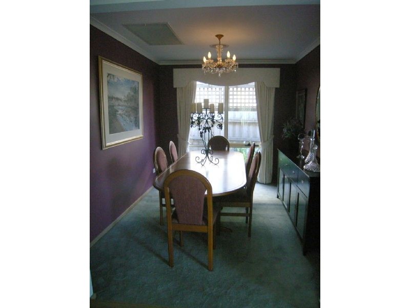 16 Benor Court, Pakenham VIC 3810