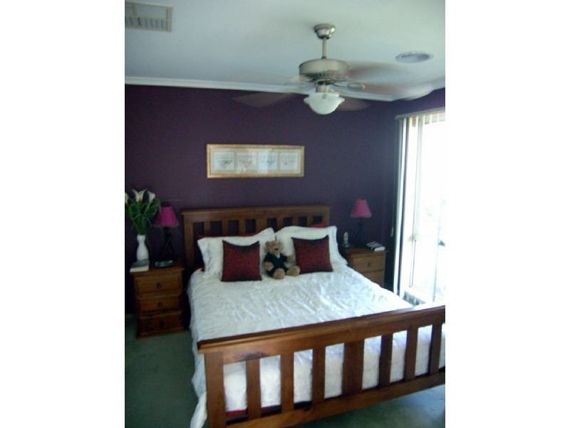 16 Benor Court, Pakenham VIC 3810