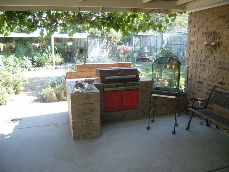 16 Benor Court, Pakenham VIC 3810