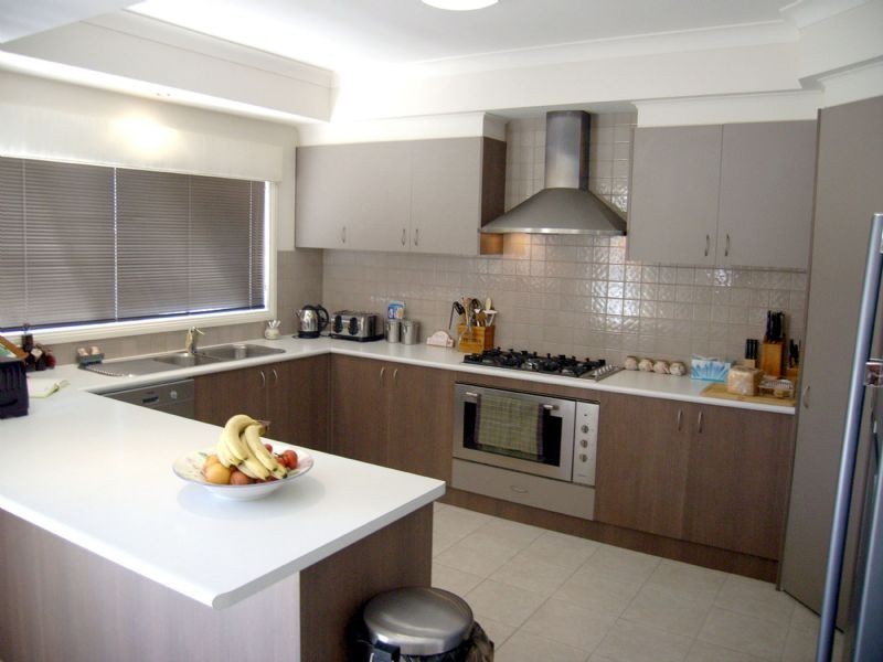 19 Colonial Way, Pakenham VIC 3810