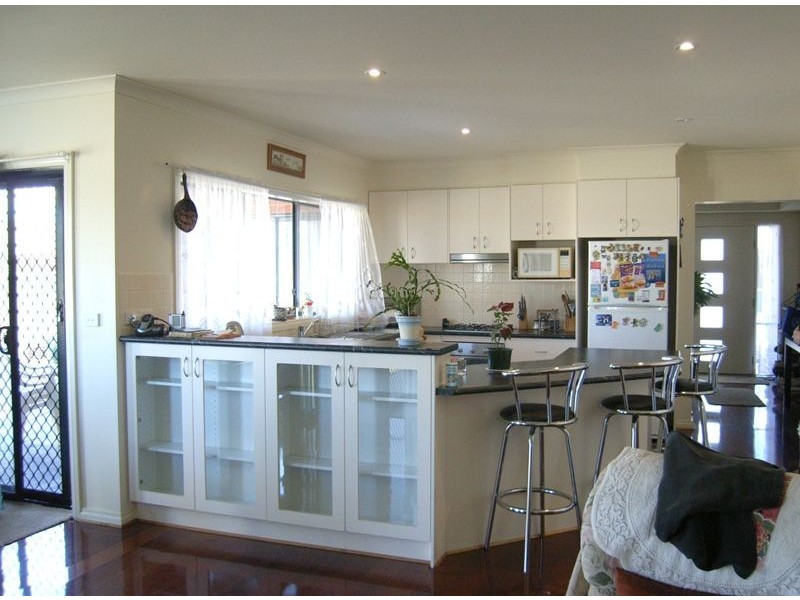9 Wonboyn Close, Pakenham VIC 3810
