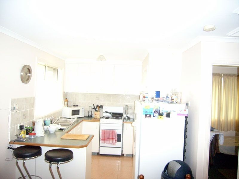 18 Grevillea Place, Pakenham VIC 3810