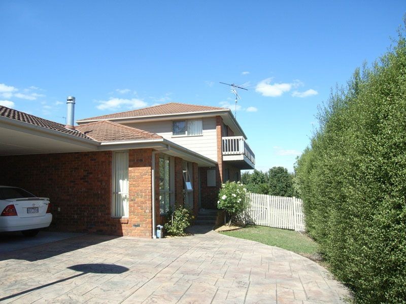 14 Aberdeen Heights, Pakenham VIC 3810