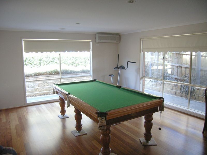 18 RALRON COURT, Pakenham VIC 3810