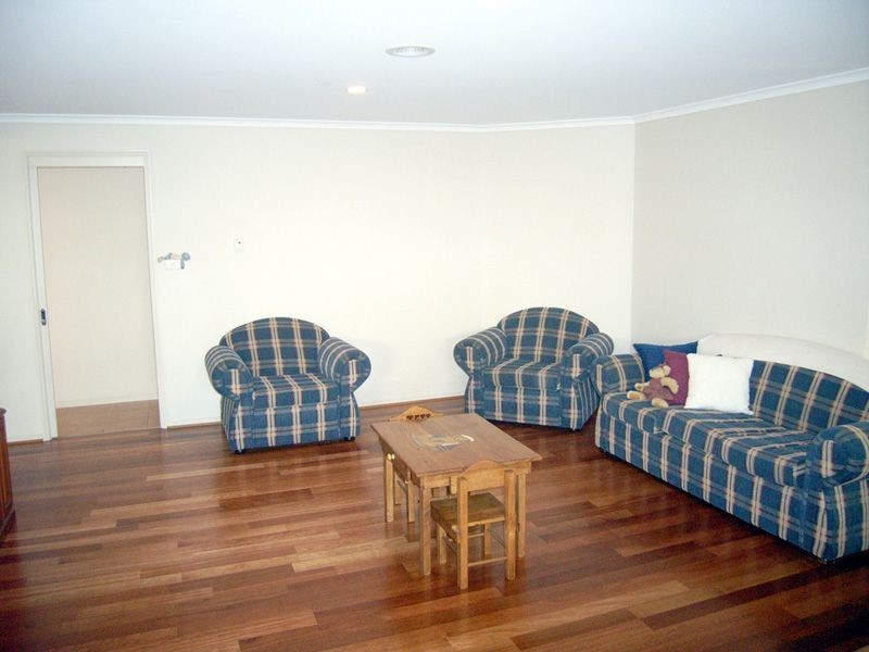 18 RALRON COURT, Pakenham VIC 3810