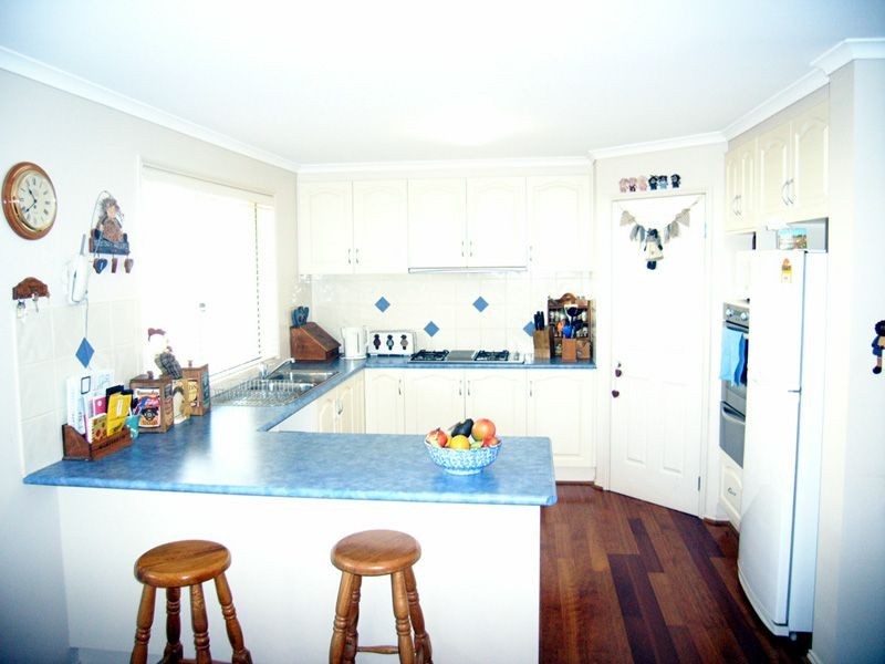 18 RALRON COURT, Pakenham VIC 3810